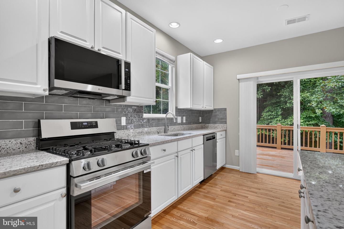 6585 Mckenna Way Property Photo 18