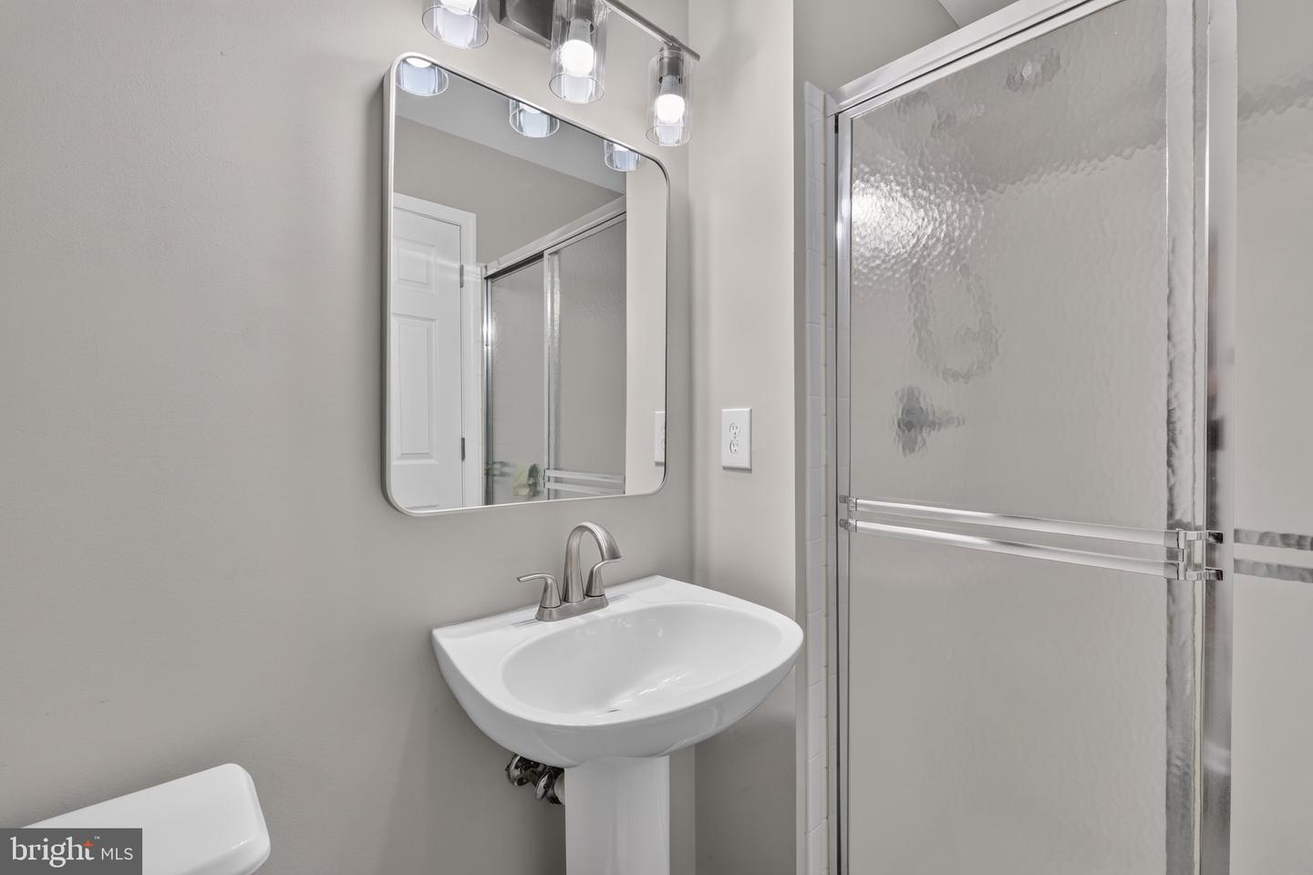 6585 Mckenna Way Property Photo 33