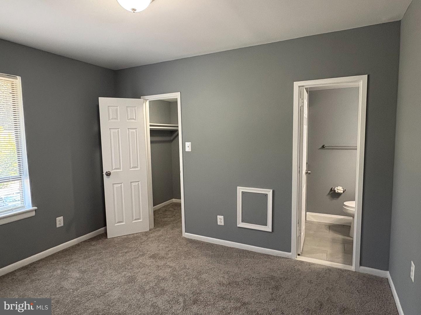 11631 Stoneview Sq #21c Property Photo 3