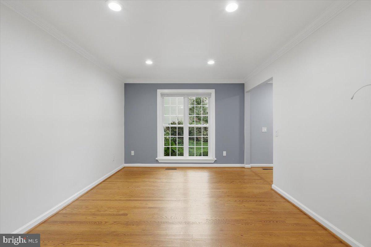 10421 Todman Landing Property Photo 5