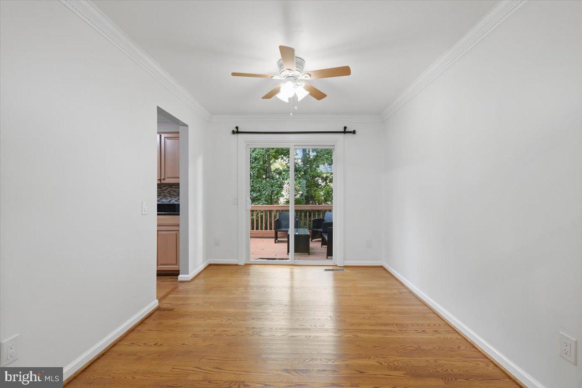 10421 Todman Landing Property Photo 6