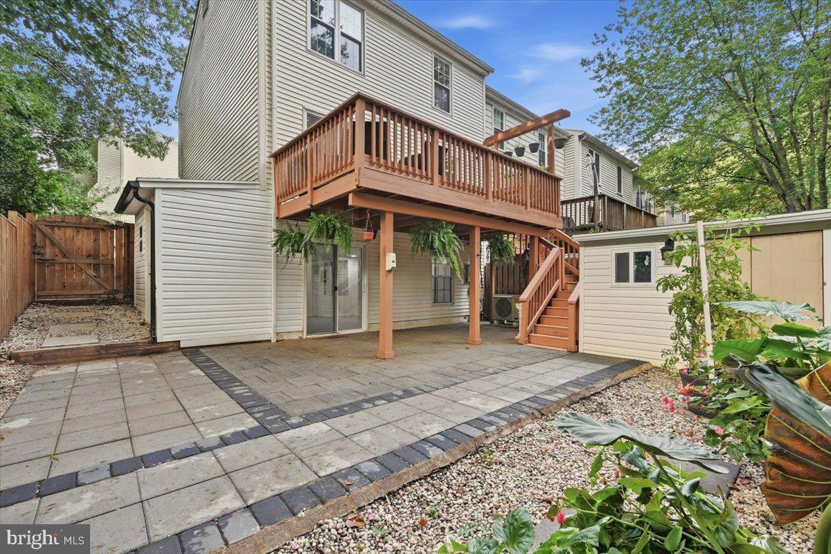 10421 Todman Landing Property Photo 32