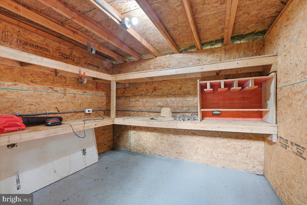 10421 Todman Landing Property Photo 35