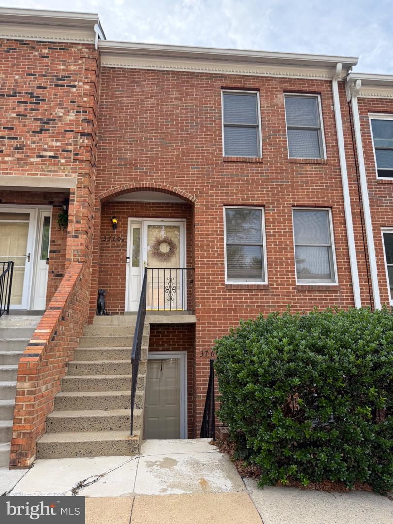 3760-B MADISON LN #3760B Property Photo 1