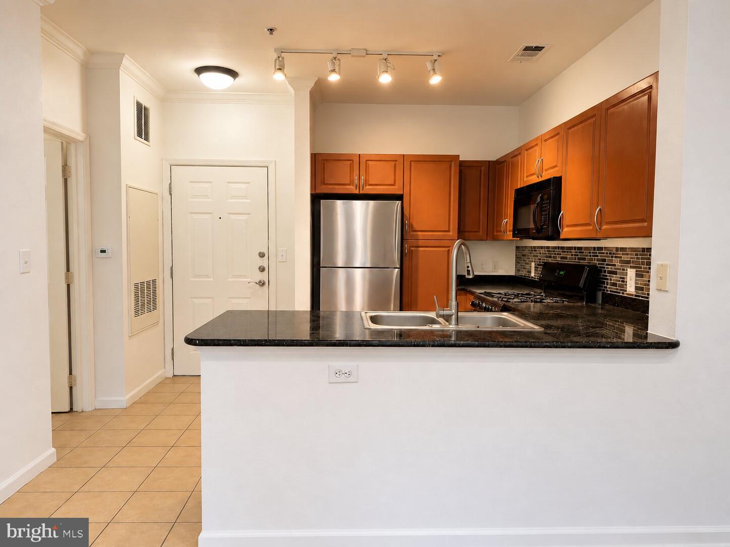 12958 CENTRE PARK CIR #225 Property Photo 1