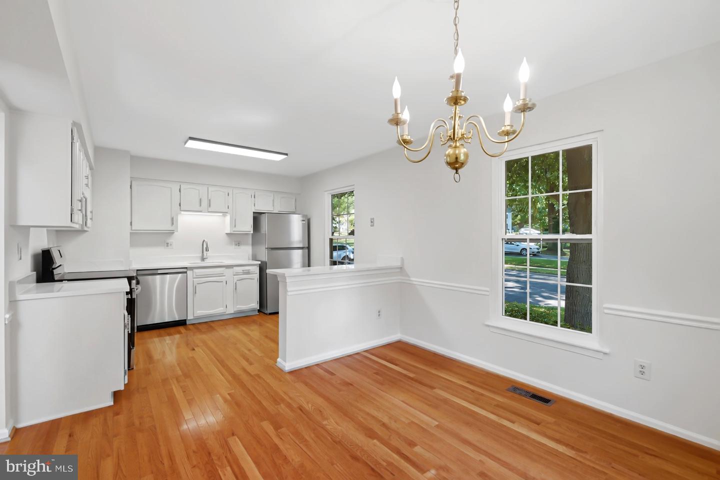 10851 Oak Green Ct Property Photo 11