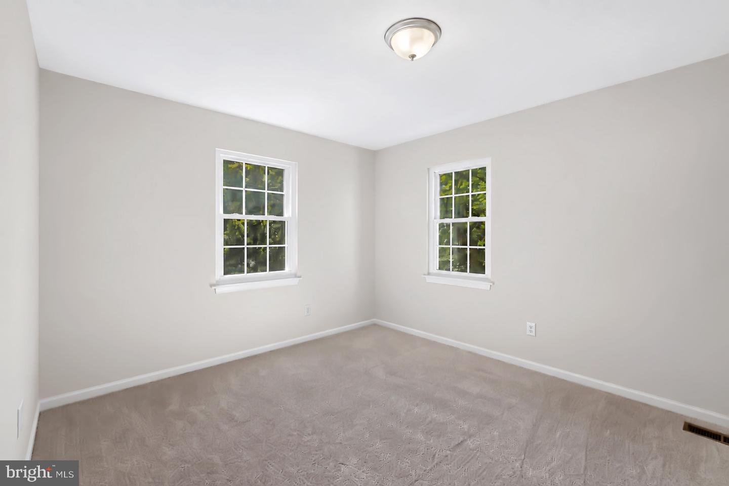 10851 Oak Green Ct Property Photo 25