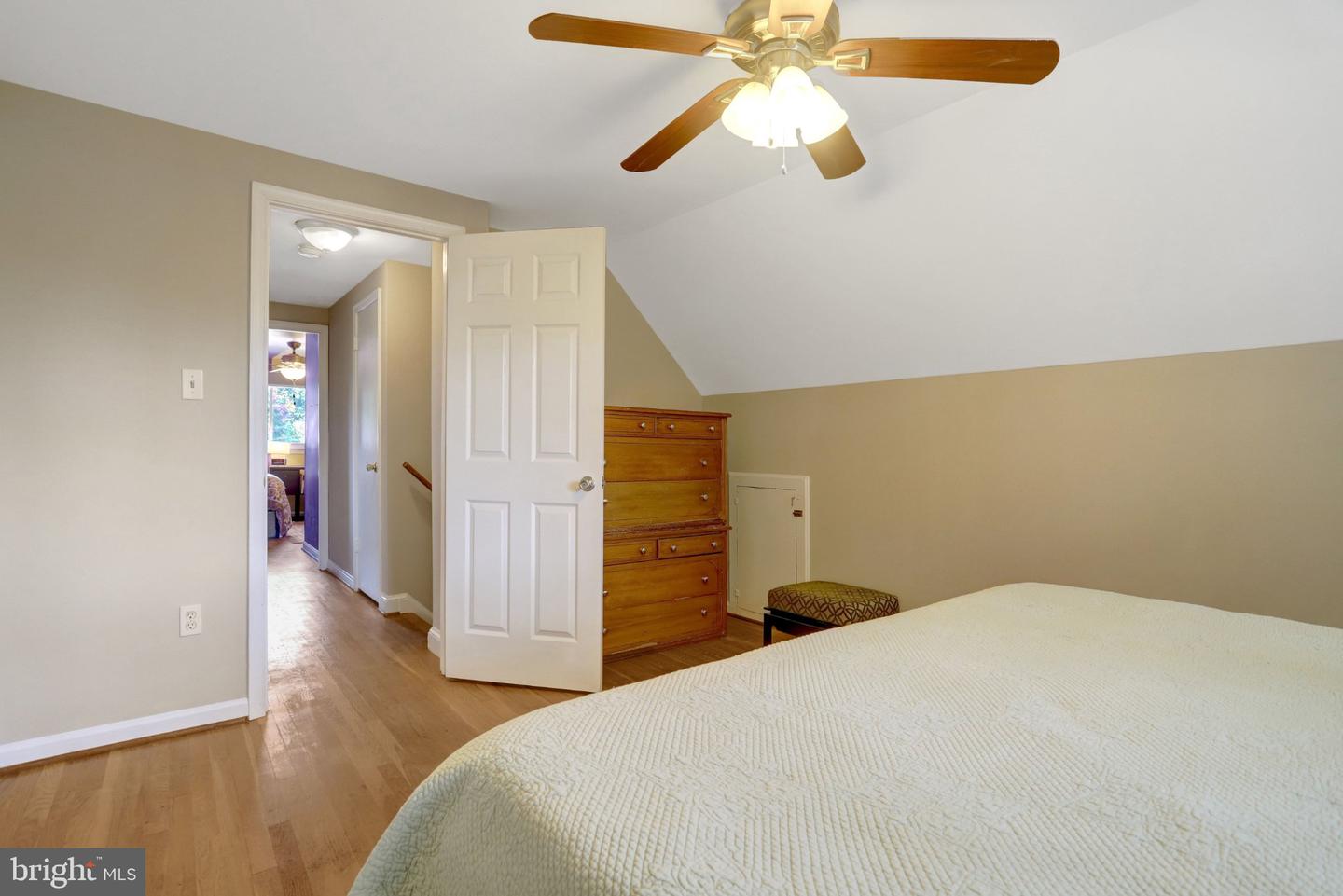5510 Kings Park Dr Property Photo 29