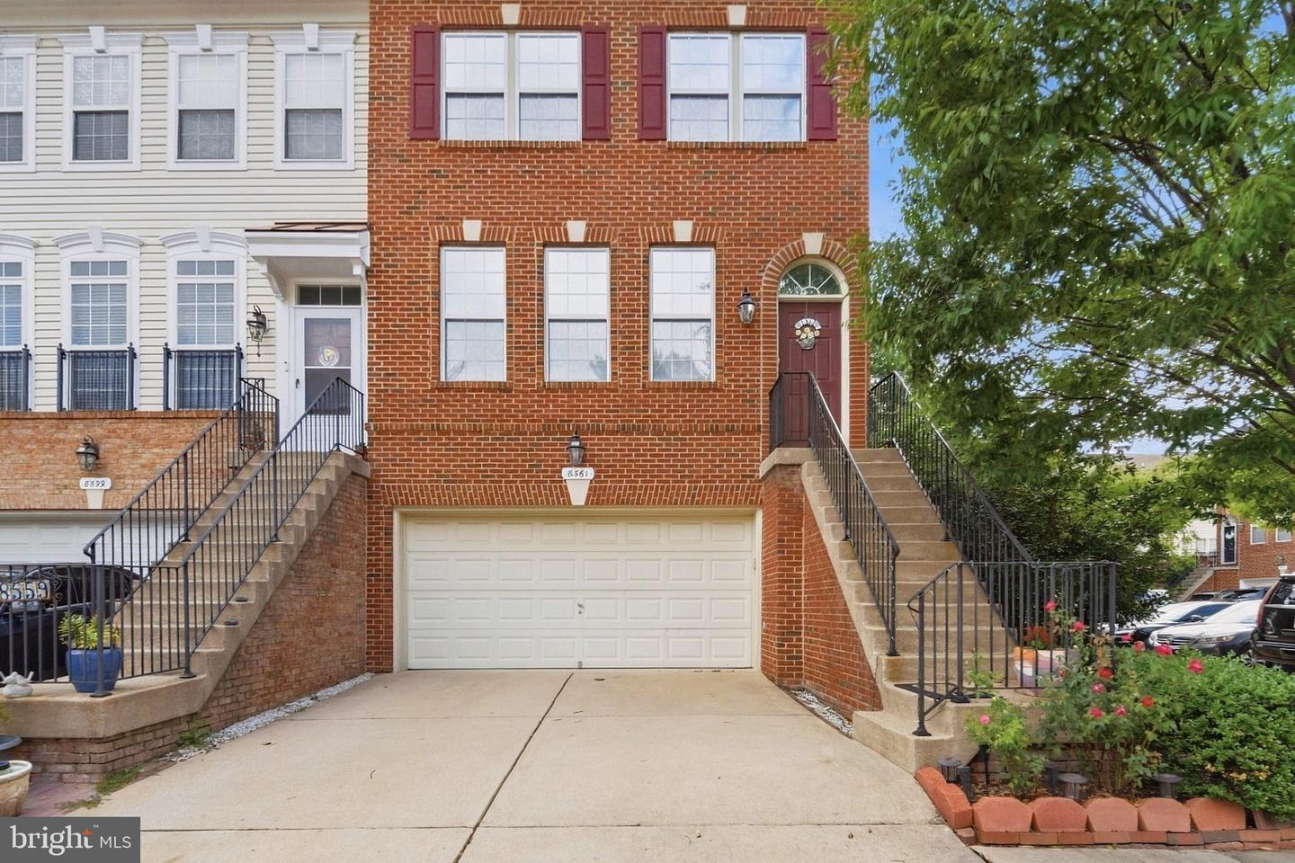8561 WYNGATE MANOR CT Property Photo 1