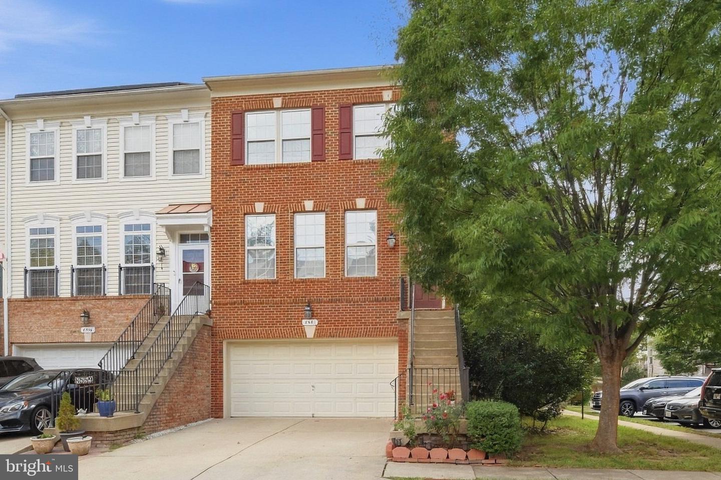 8561 Wyngate Manor Ct Property Photo 3