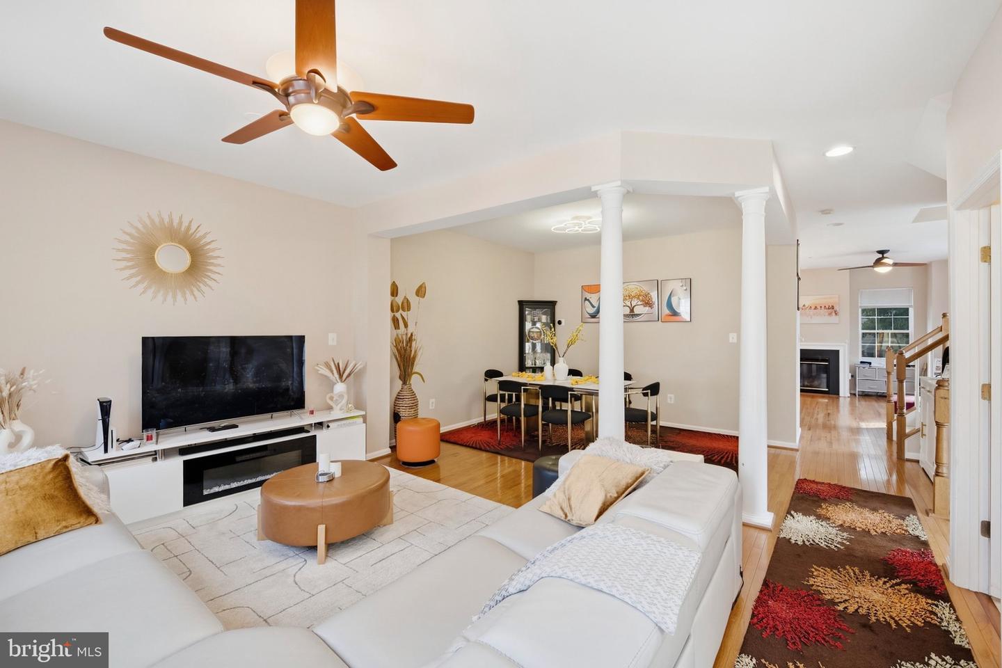 8561 Wyngate Manor Ct Property Photo 11