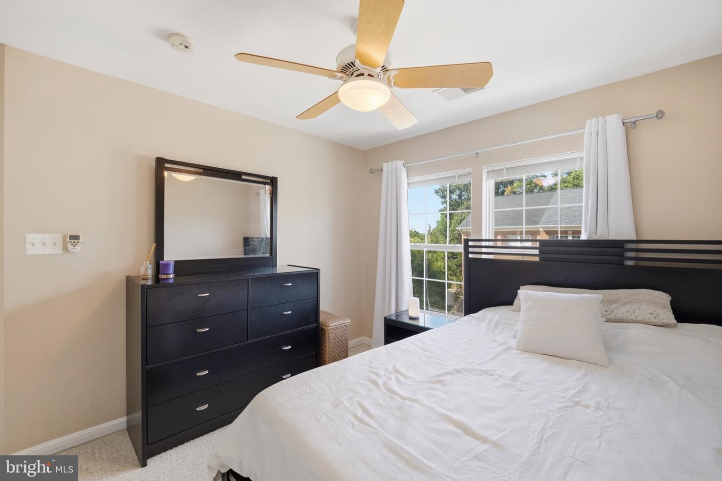 8561 Wyngate Manor Ct Property Photo 35