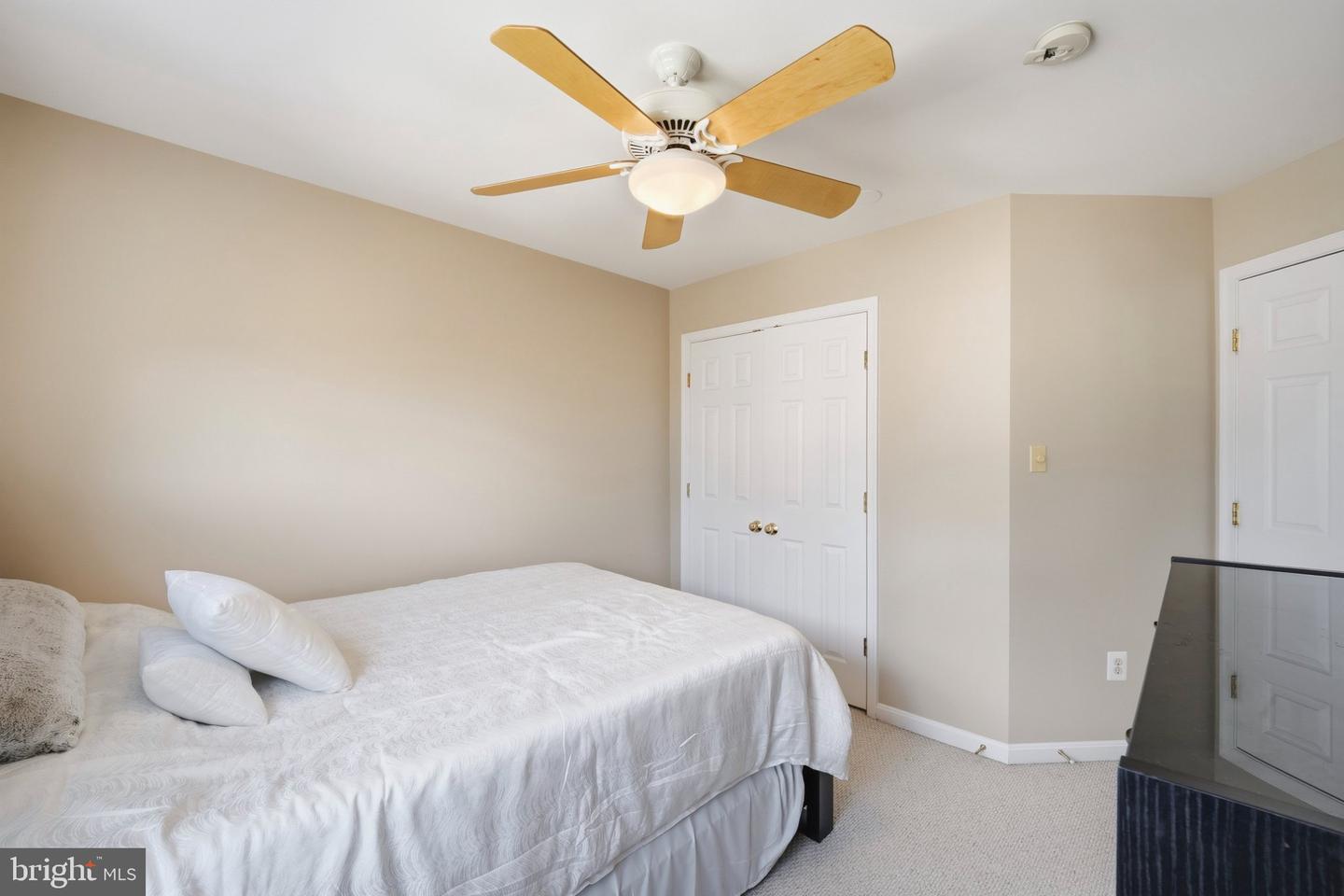 8561 Wyngate Manor Ct Property Photo 36