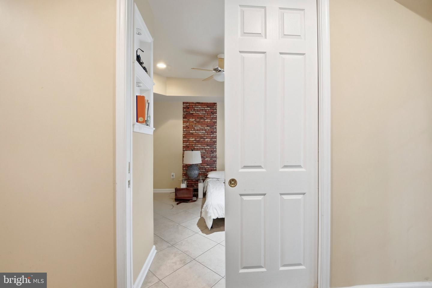 8561 Wyngate Manor Ct Property Photo 50