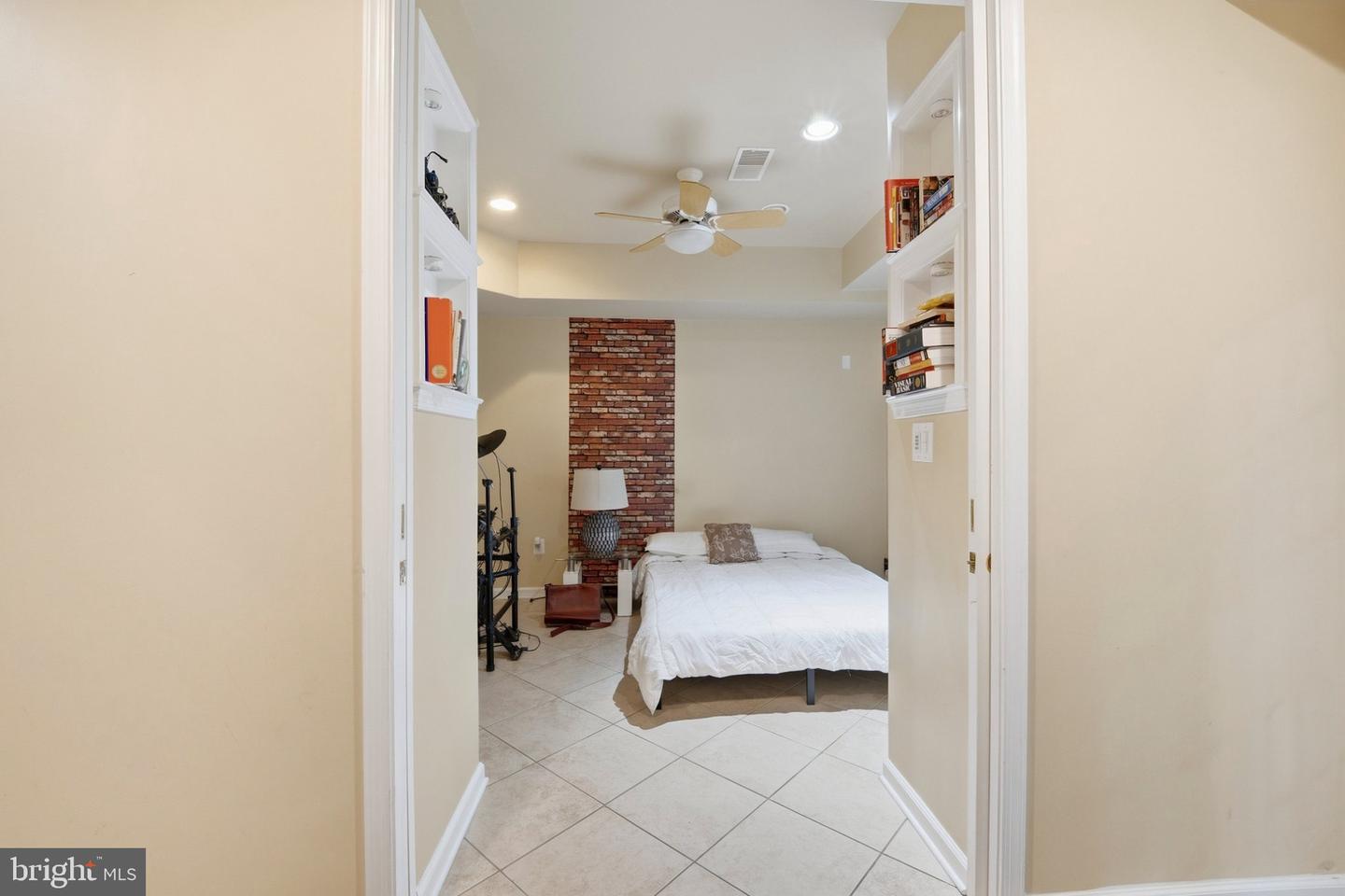 8561 Wyngate Manor Ct Property Photo 51