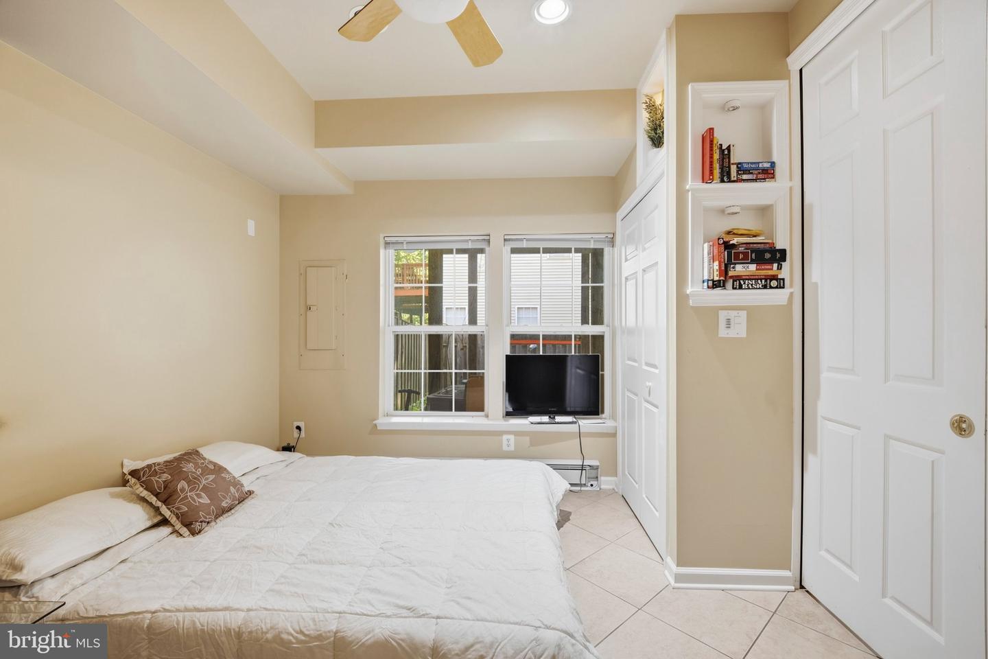 8561 Wyngate Manor Ct Property Photo 53