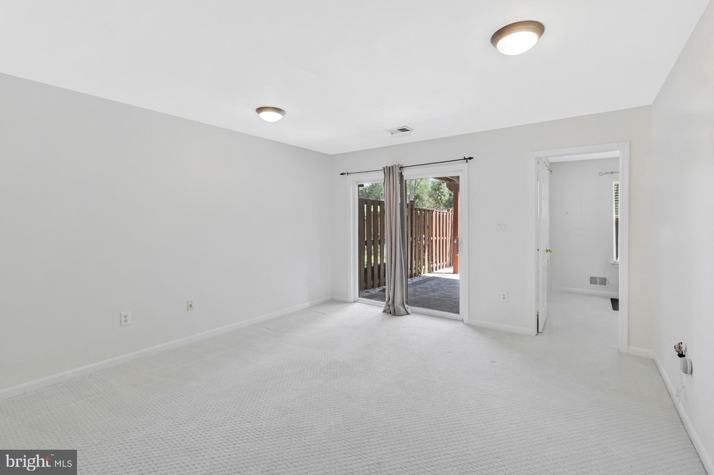 5185 Ballycastle Cir Property Photo 38