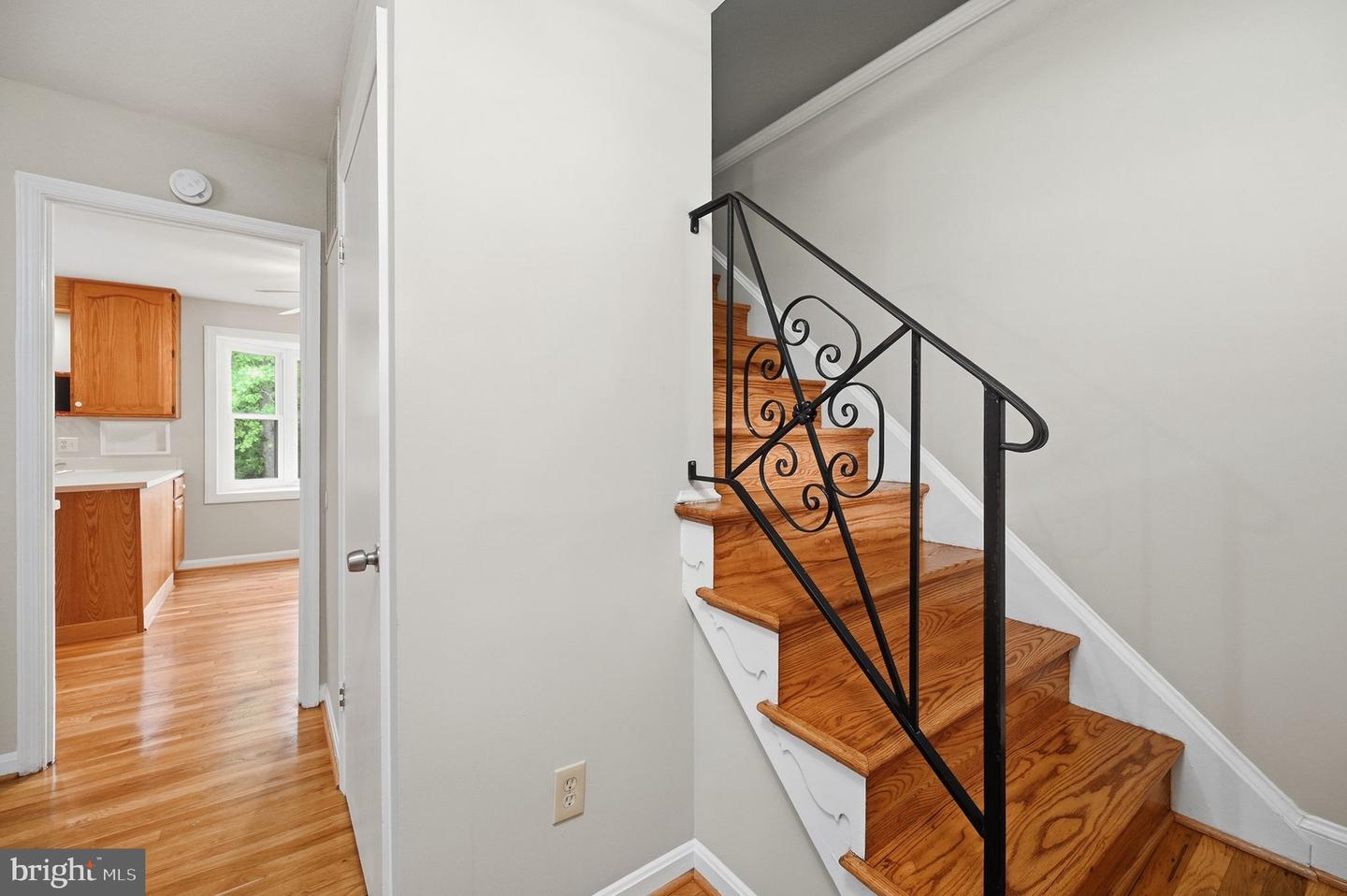 8608 Parliament Dr Property Photo 10
