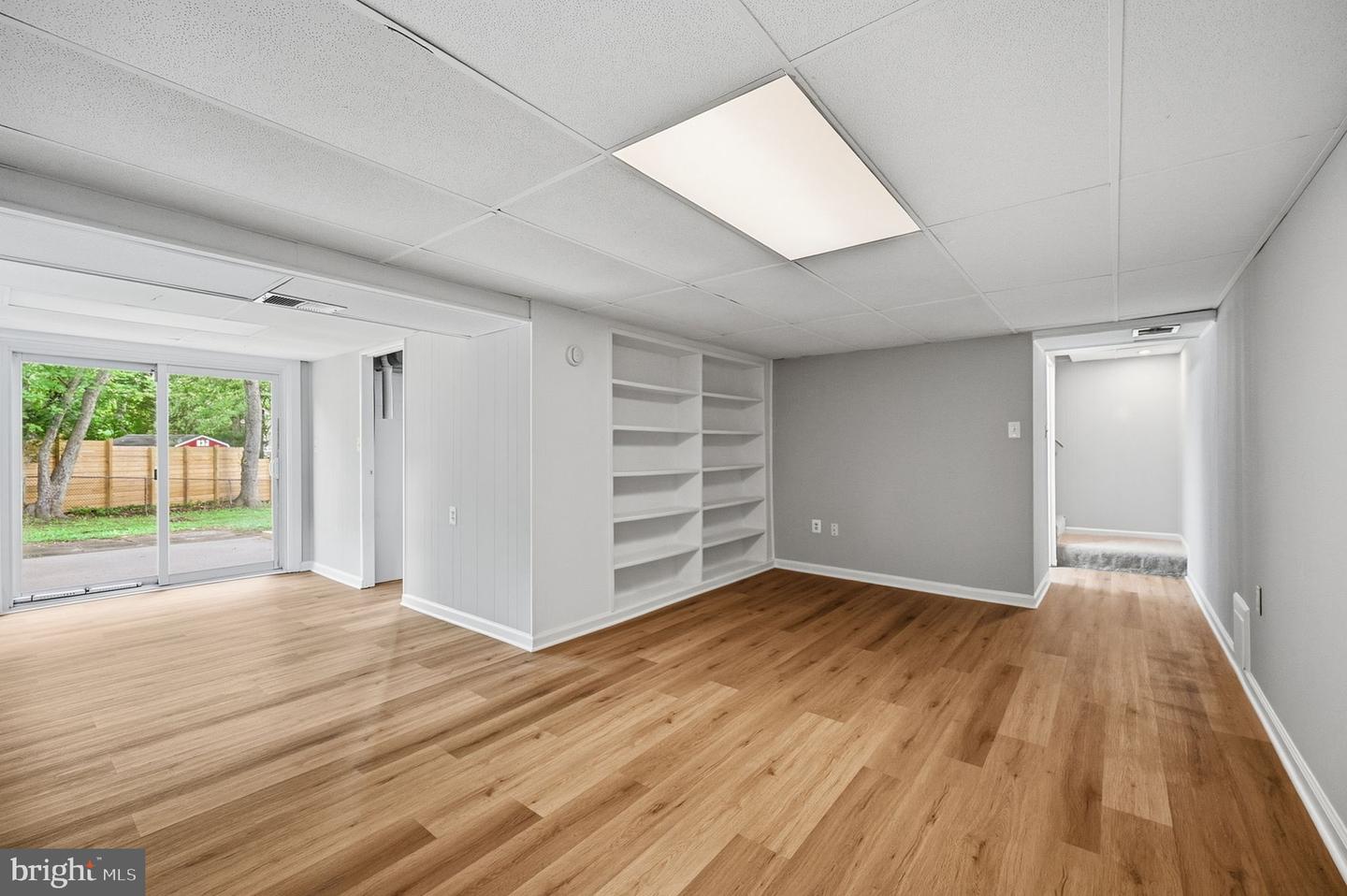 8608 Parliament Dr Property Photo 28