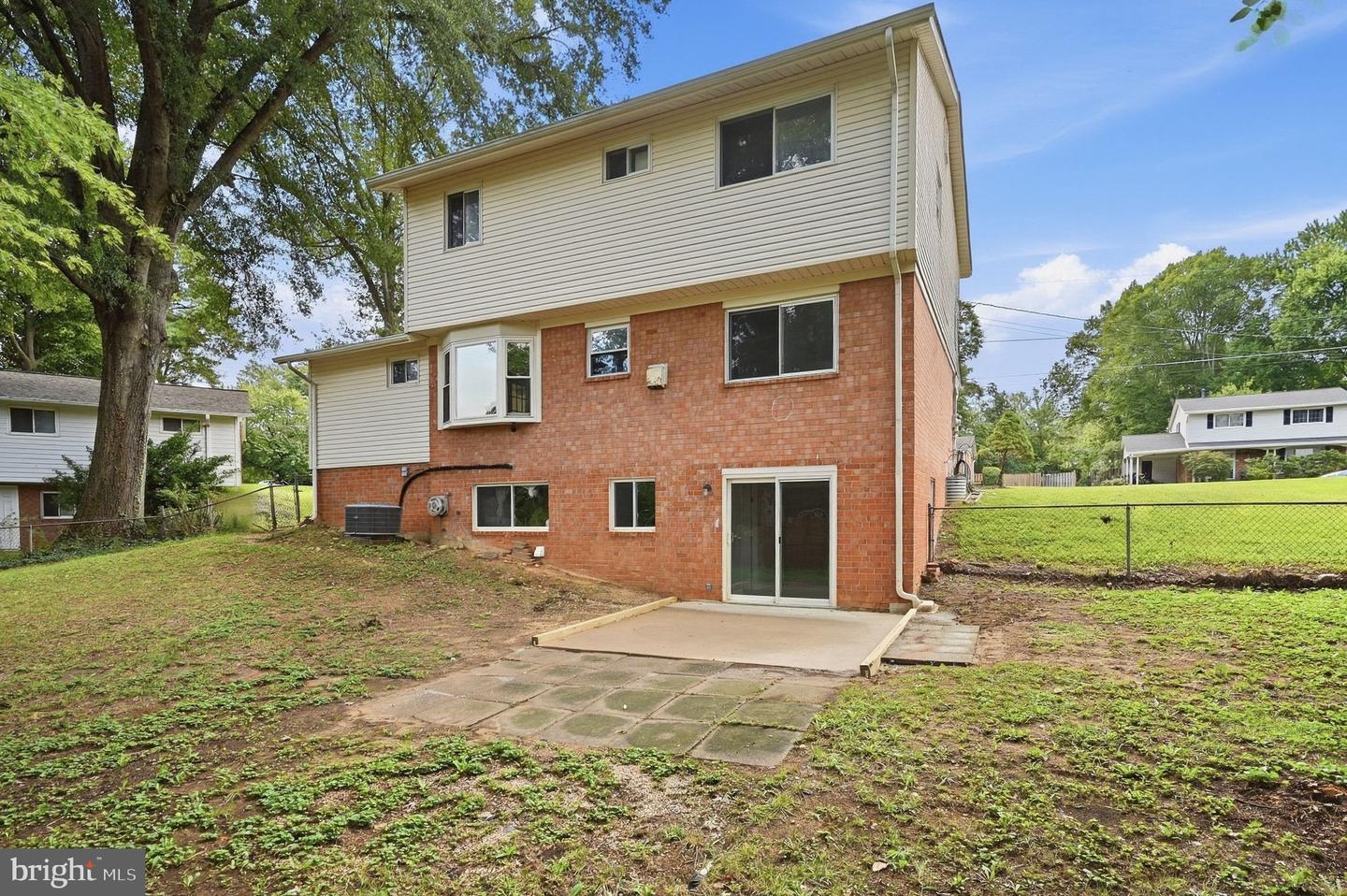 8608 Parliament Dr Property Photo 30
