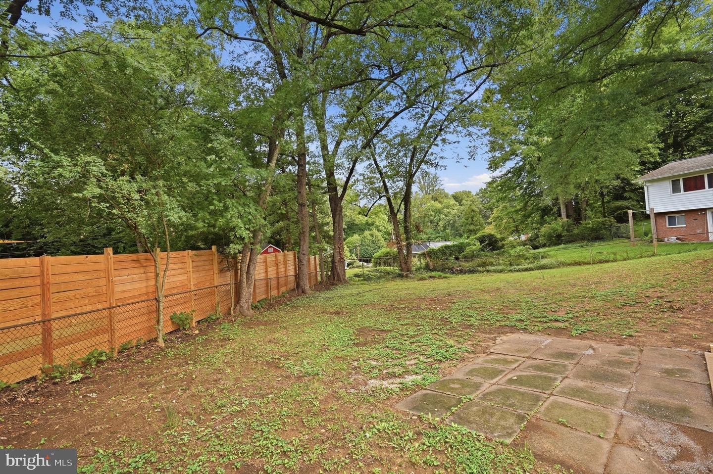 8608 Parliament Dr Property Photo 31
