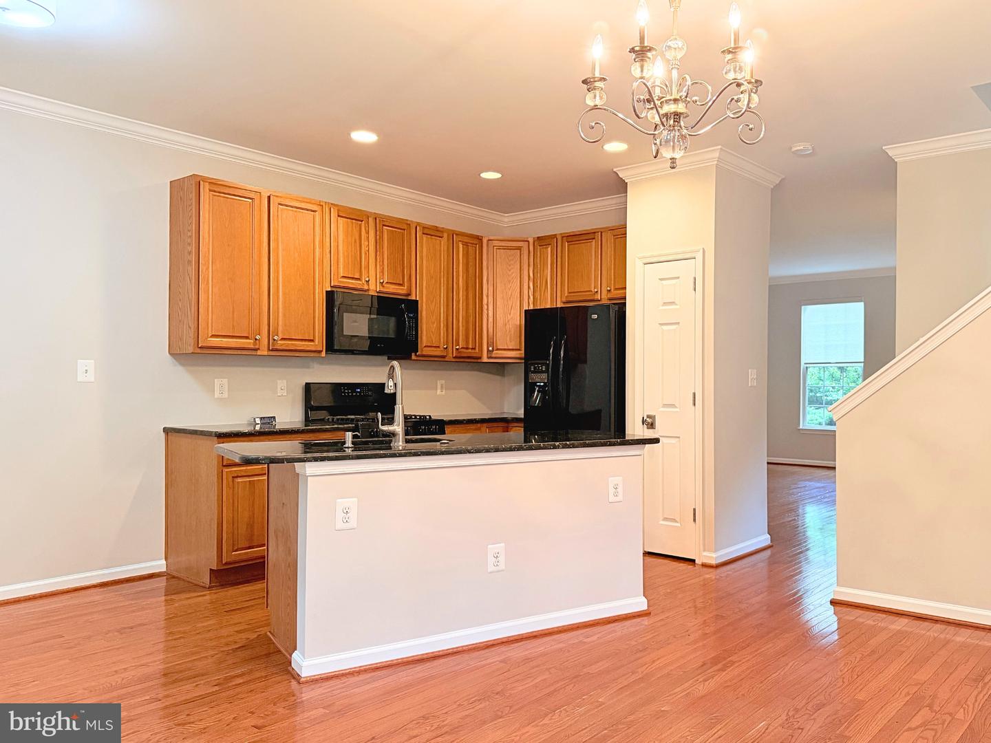 1274 Vintage Pl Property Photo 6