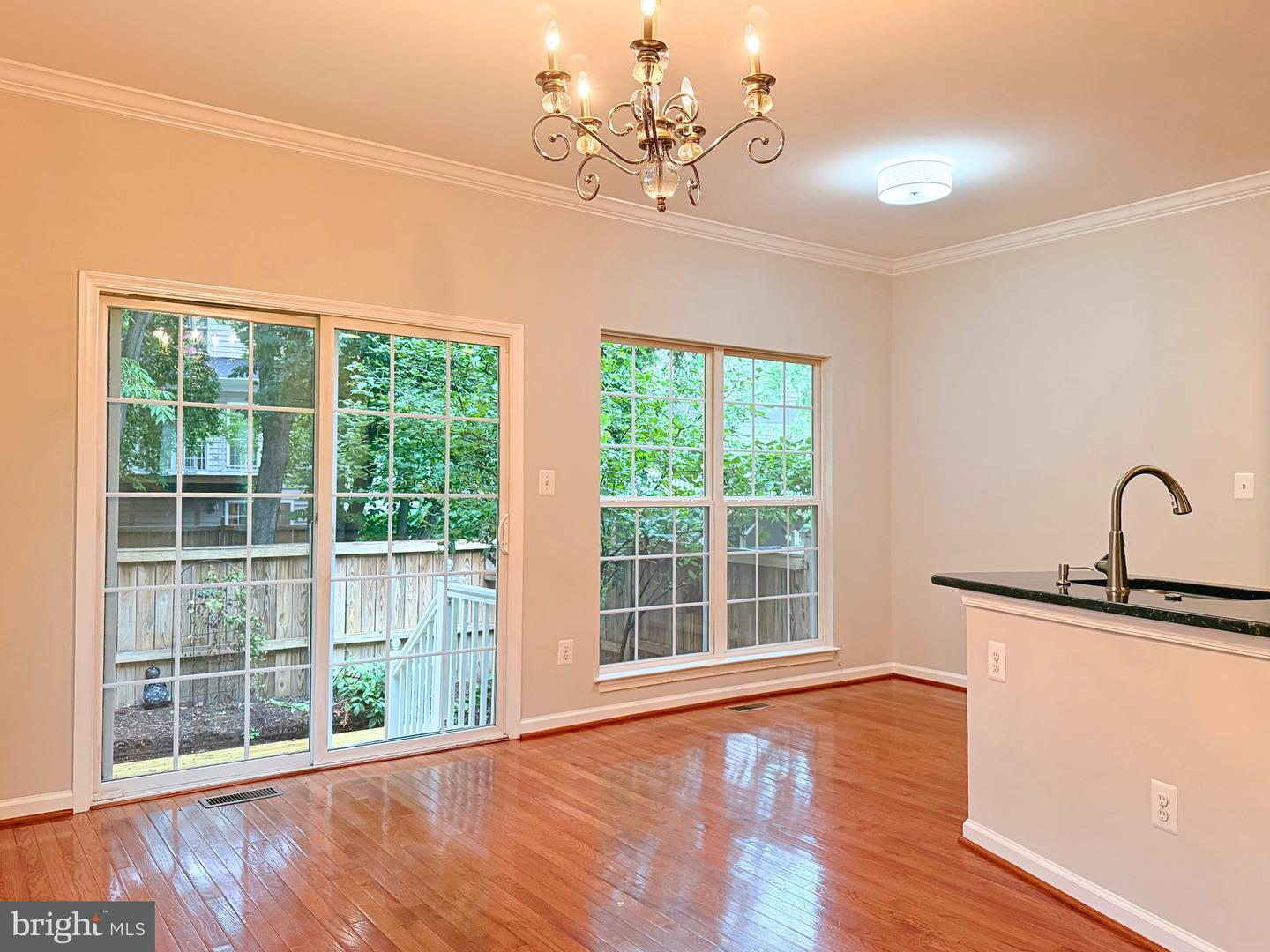 1274 Vintage Pl Property Photo 7