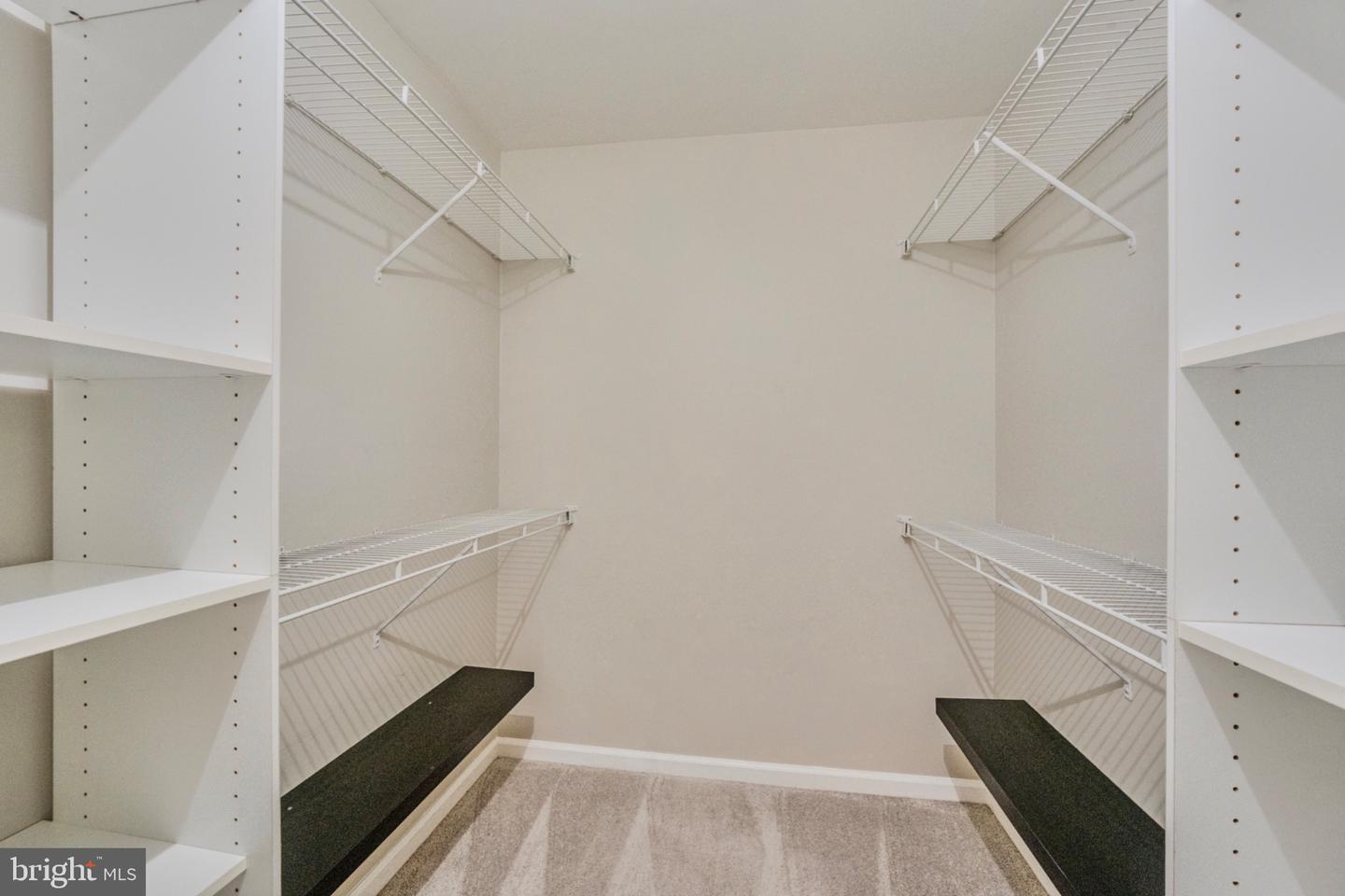 2318 Hunters Run Dr #2318 Property Photo 29