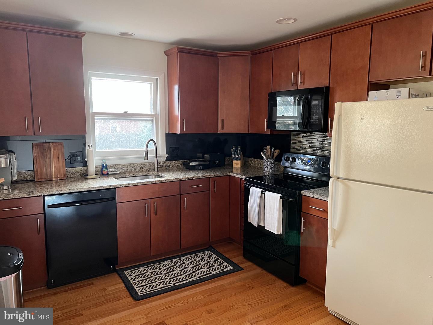 6711 Beddoo St Property Photo 2