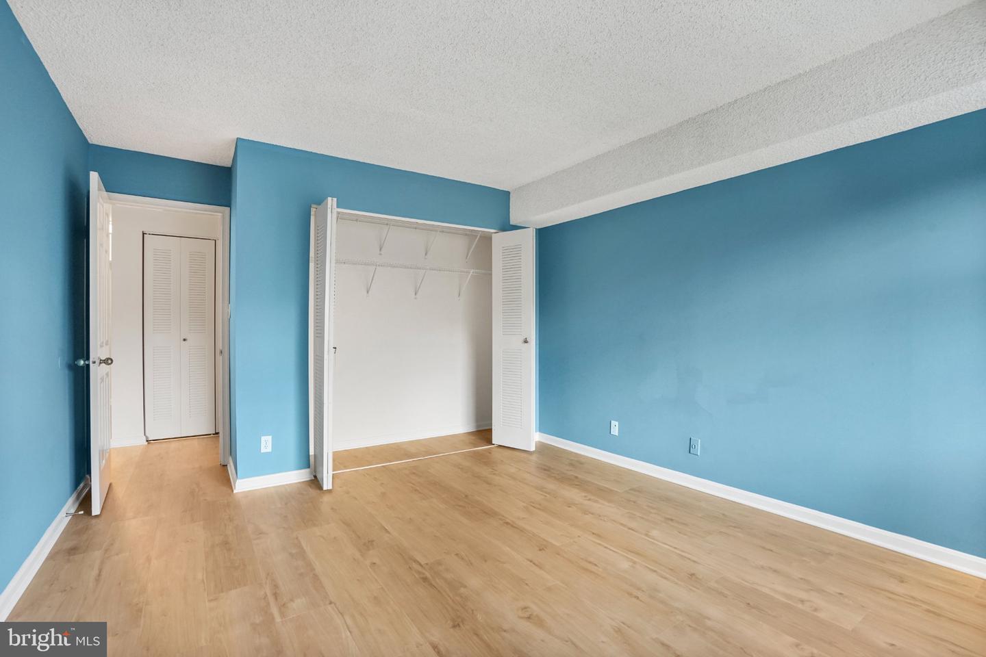 3800 Powell Ln #619 Property Photo 10