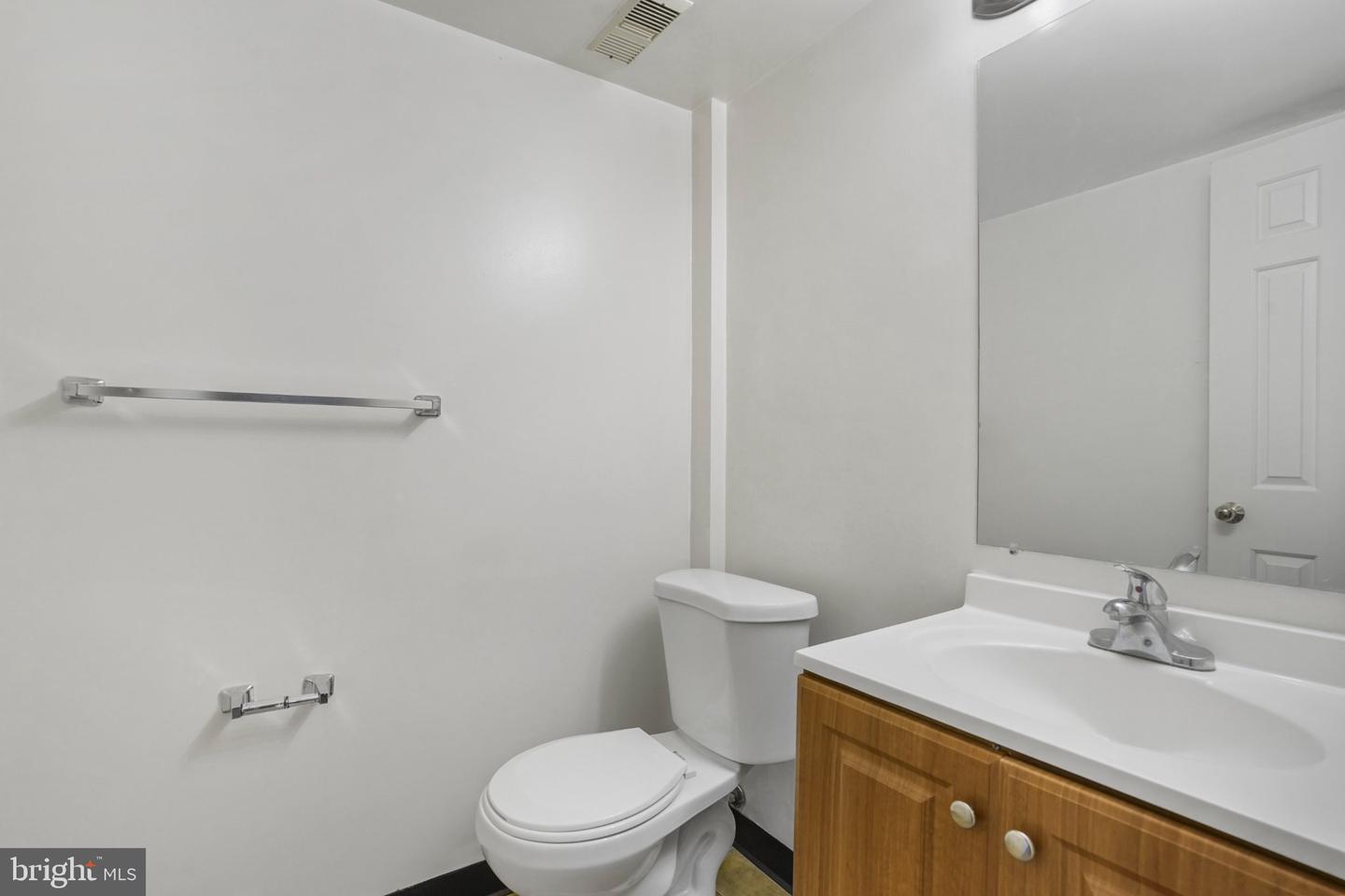 3800 Powell Ln #619 Property Photo 11
