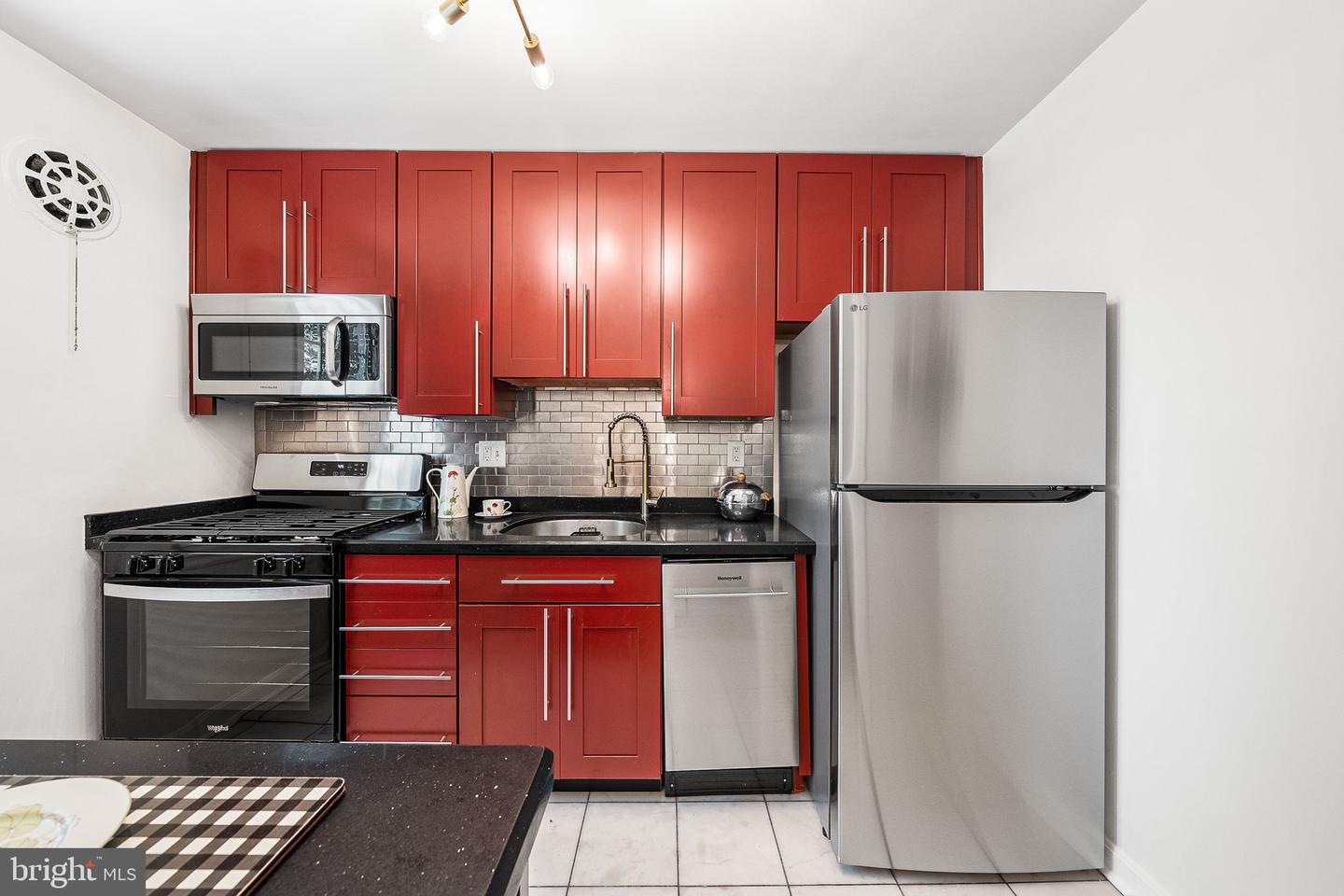 6617 E Wakefield Dr #b1 Property Photo 15