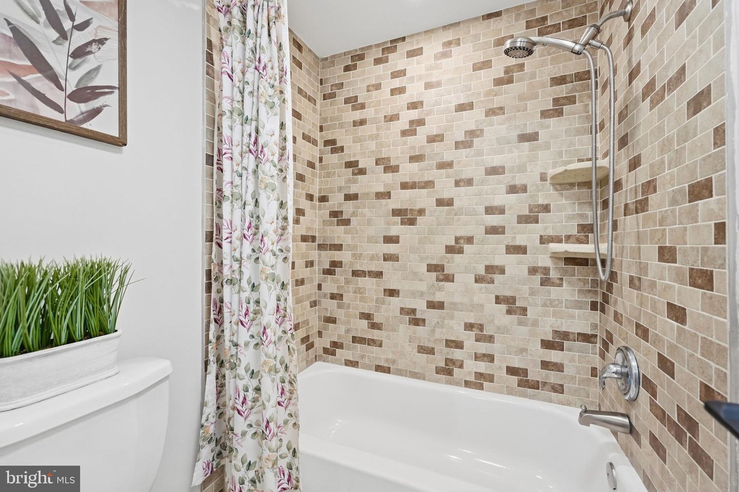 6127 Calico Pool Ln Property Photo 24
