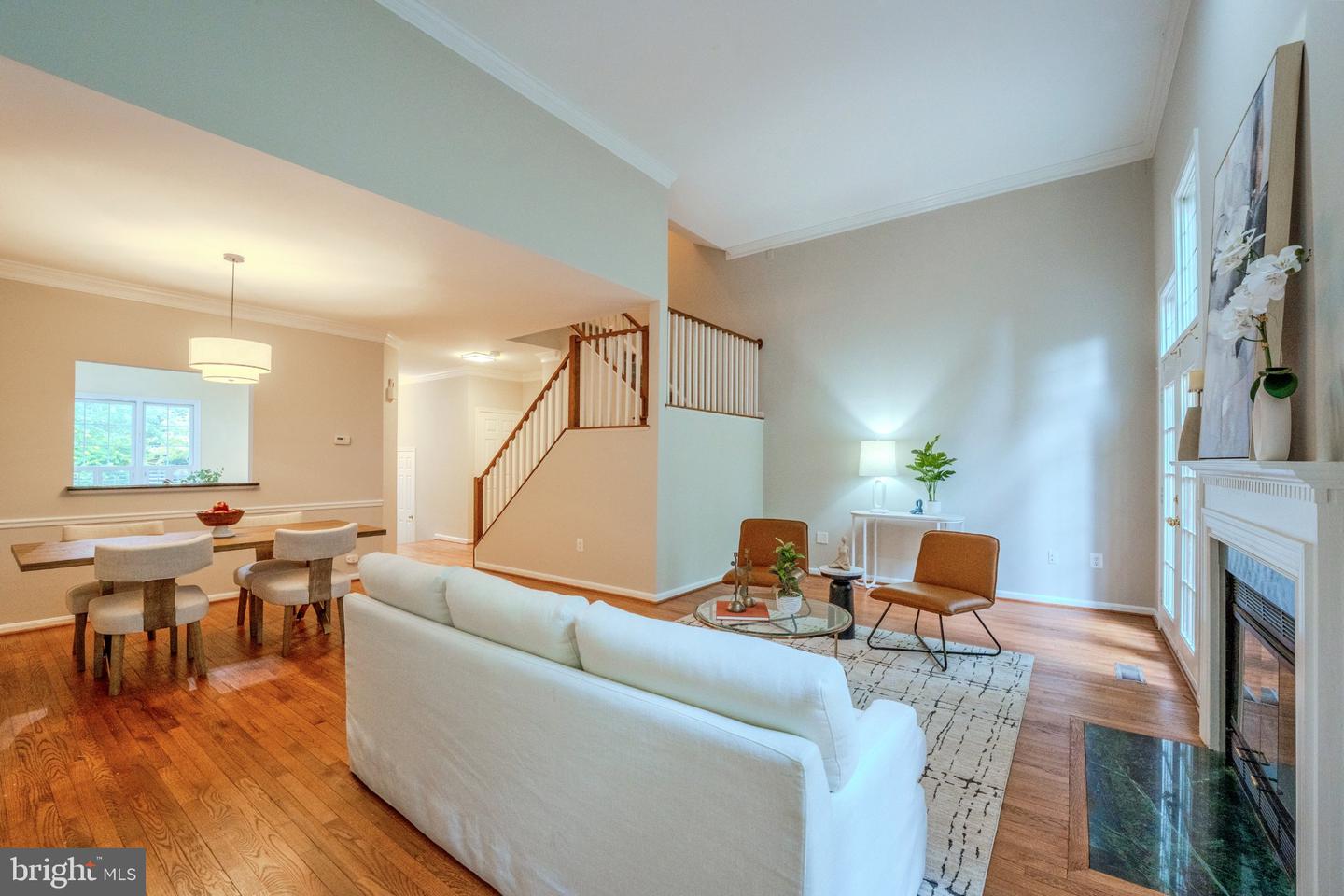1213 Weatherstone Ct Property Photo 7