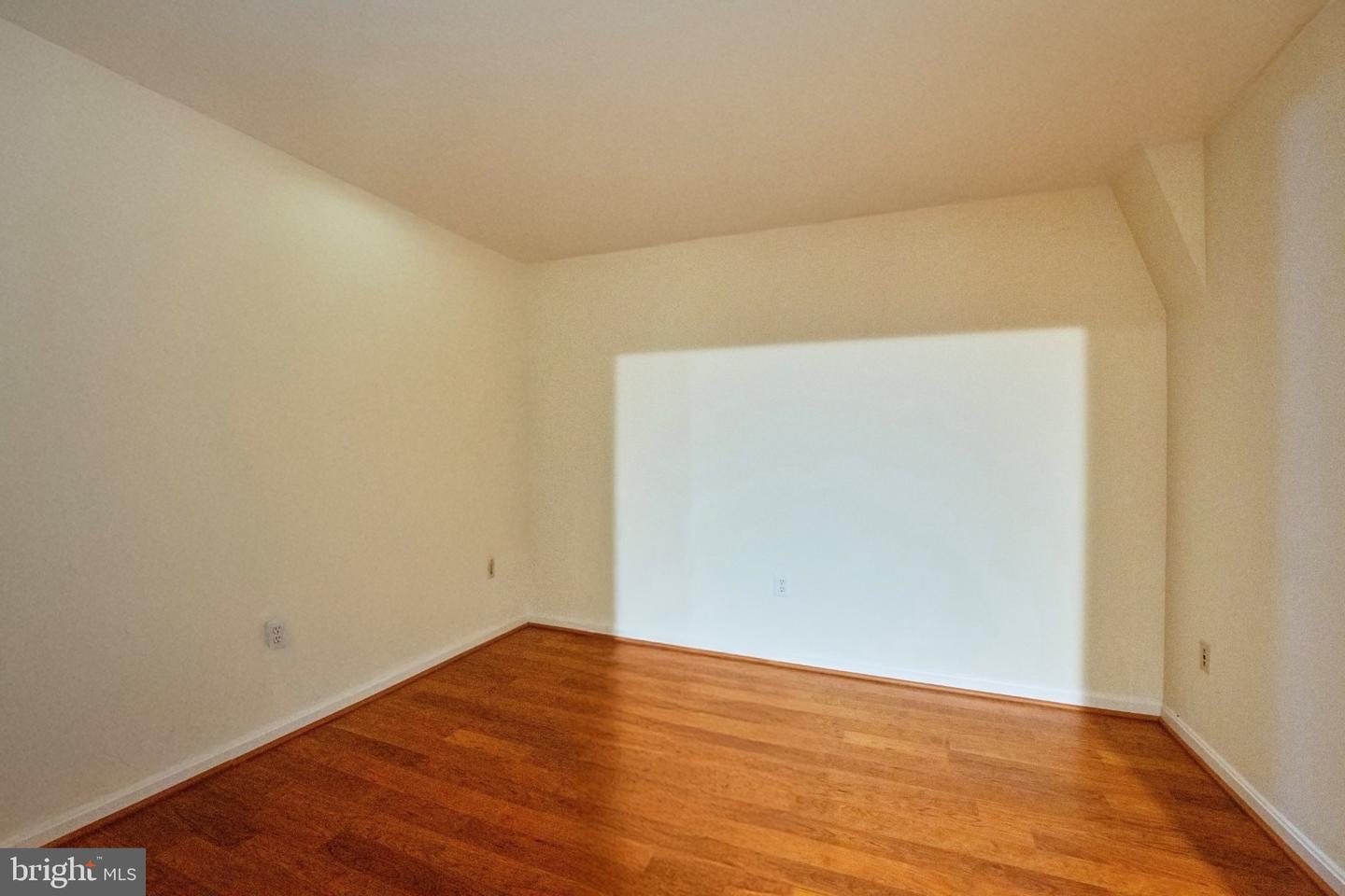 1213 Weatherstone Ct Property Photo 34