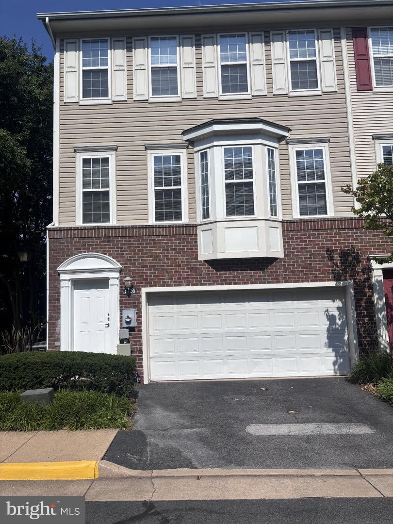 8126 HARPER VALLEY LN #28 Property Photo 1