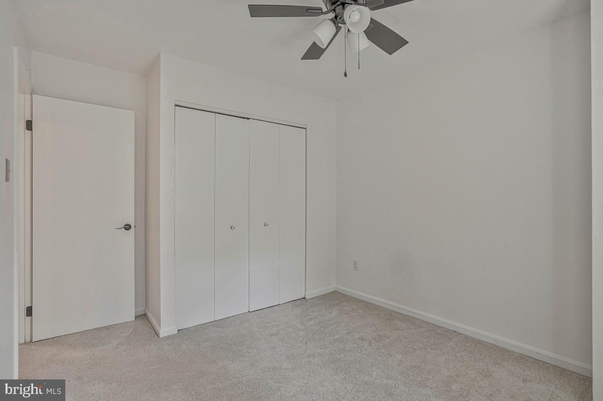 7821 Groveland Sq Property Photo 19