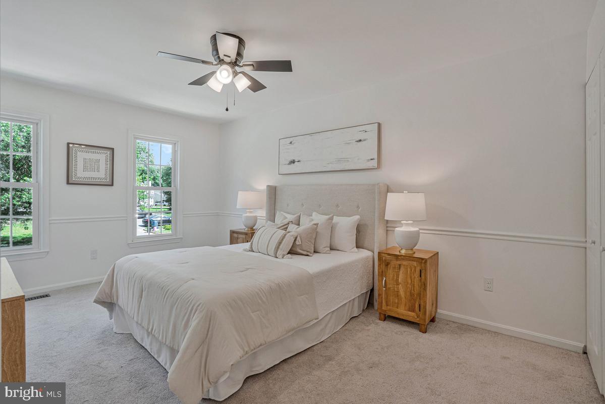 7821 Groveland Sq Property Photo 21