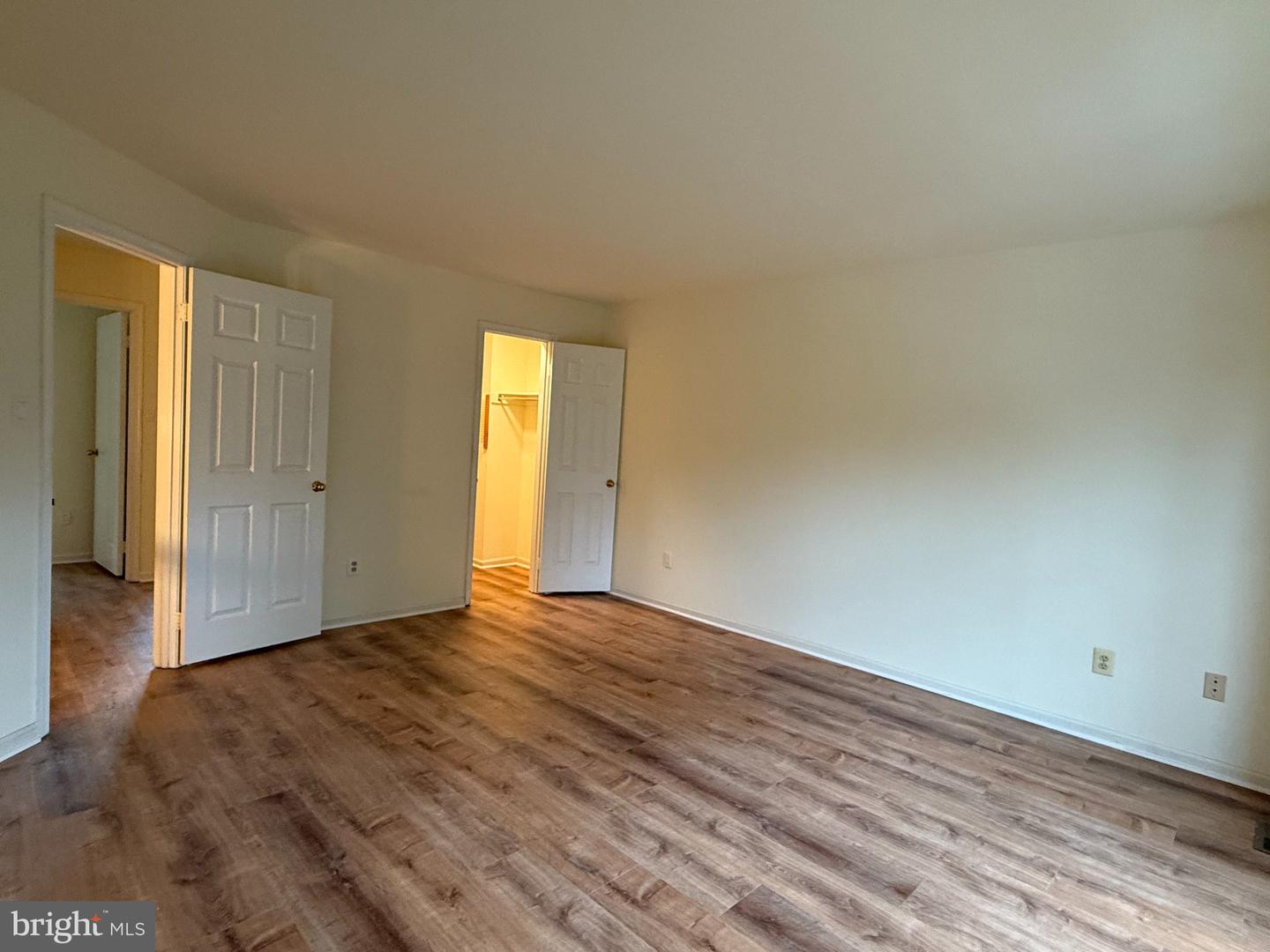 5250 Stoney Branch Ct Property Photo 16
