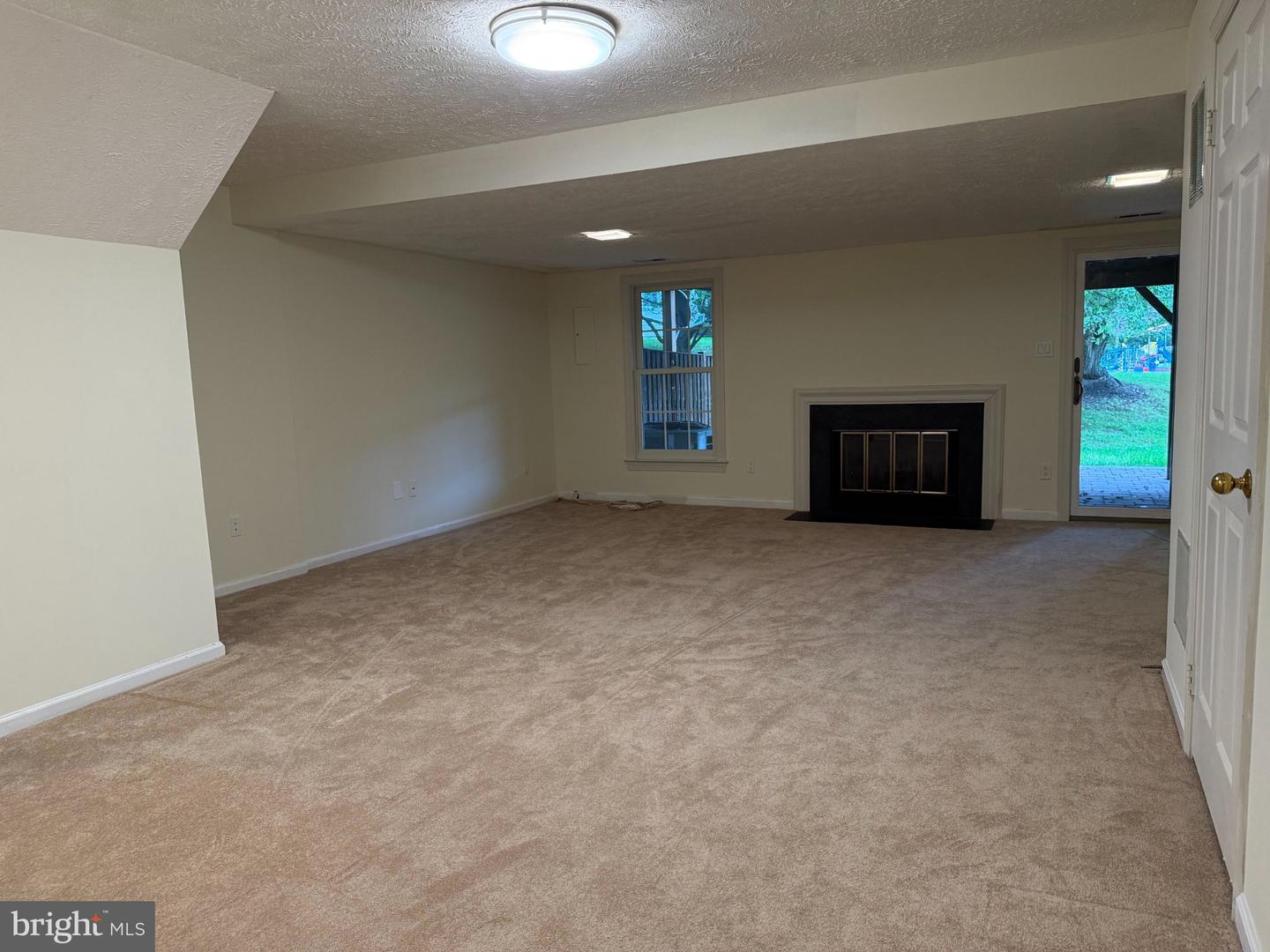 5250 Stoney Branch Ct Property Photo 31