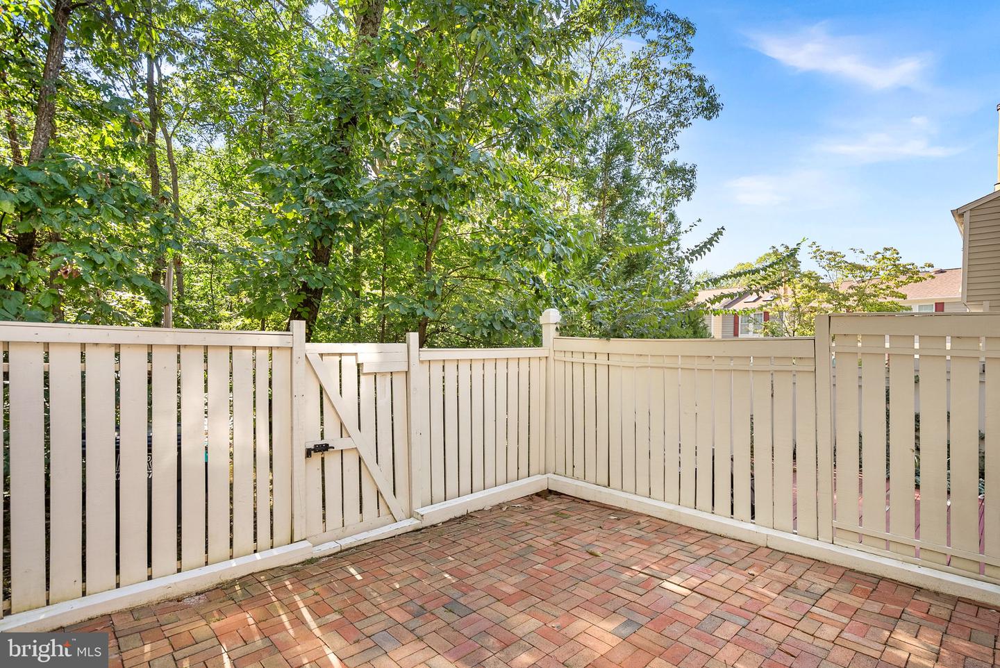 1594 Woodcrest Dr Property Photo 44