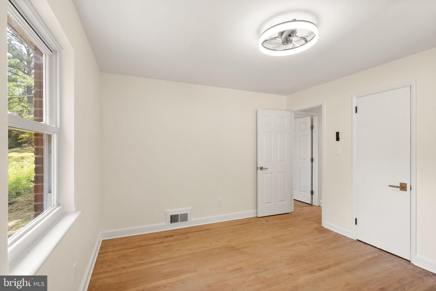 7028 Bradley Cir Property Photo 35