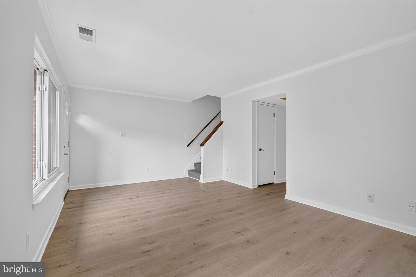 1703 WESTWIND WAY #7-B Property Photo 1