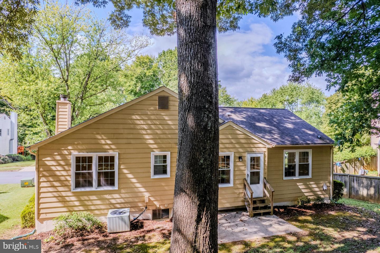 9718 Loch Linden Ct Property Photo 47