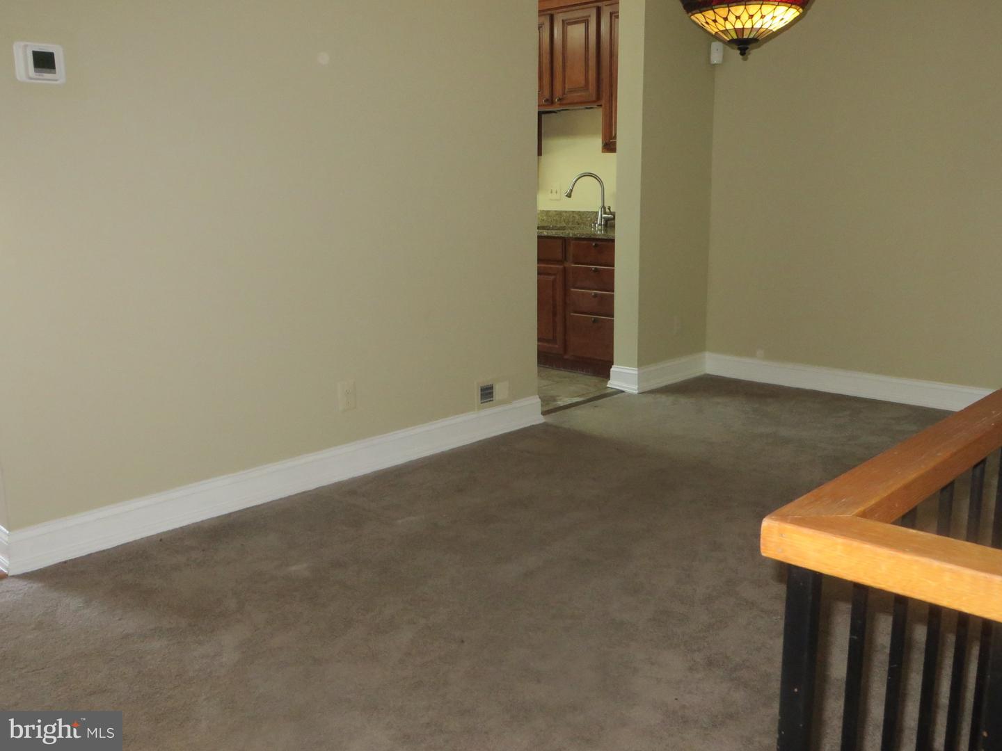 6896 Deer Run Dr Property Photo 8