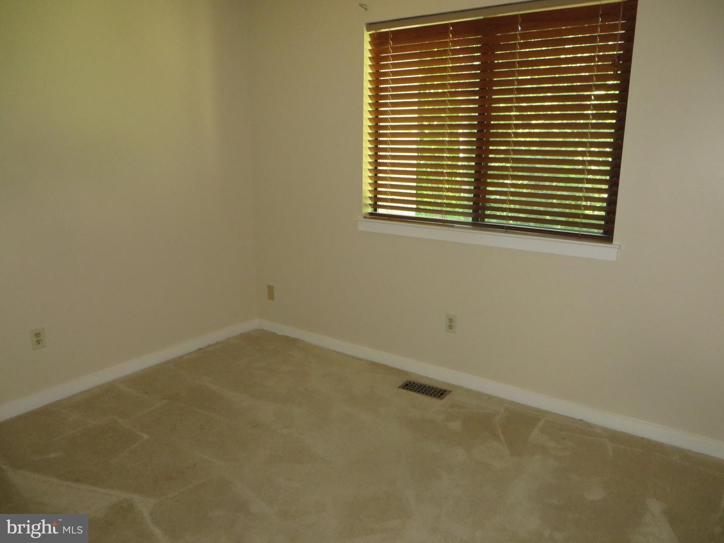 6896 Deer Run Dr Property Photo 24