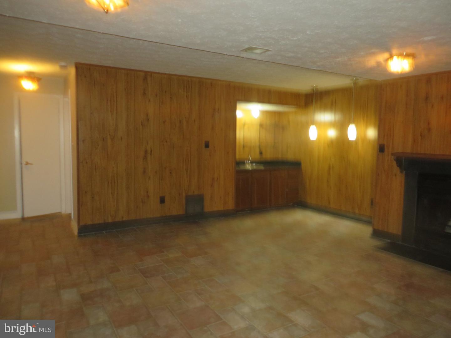 6896 Deer Run Dr Property Photo 27