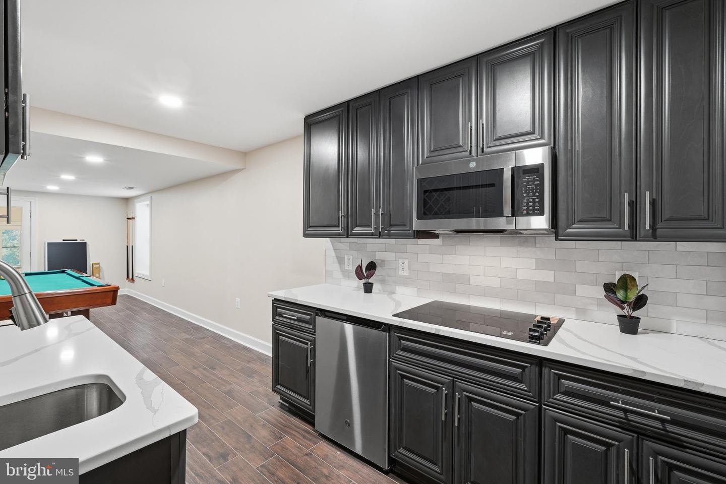 6340 Old Dominion Dr Property Photo 11