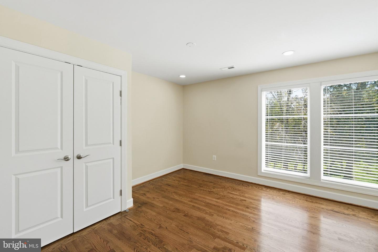 6340 Old Dominion Dr Property Photo 24