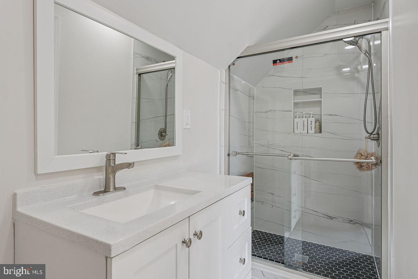 606 Brockman Ct Property Photo 64